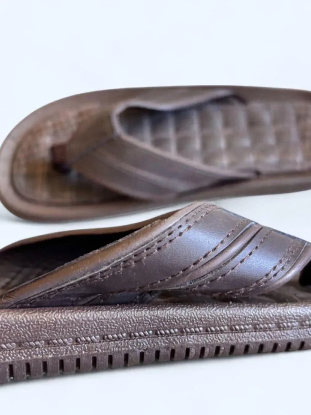 Men's Brown Cushioned Flip Flops